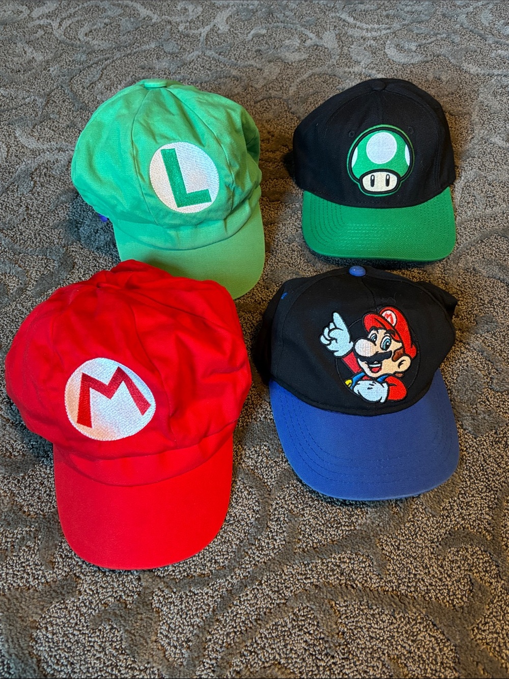 Nintendo Kids Caps-Lot of 4-Mario, Luigi, Mushroom